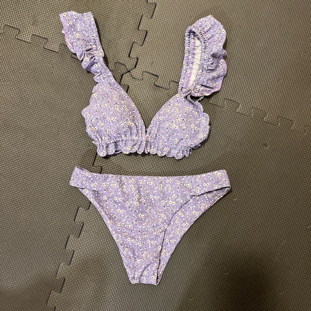 Women’s bikini size small